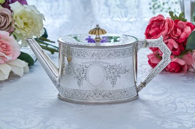 純銀製(925) 1870年 エルキントン 特級 手彫り（ハンドエングレービング）ティーポット 