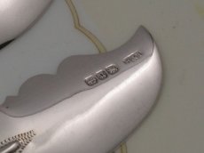 画像4: ペア 純銀 & 白蝶貝 ヴィクトリアンバターナイフセット (4)