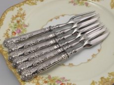 画像2: 純銀ハンドル クイーンズパターン デザートフォークセット (2)