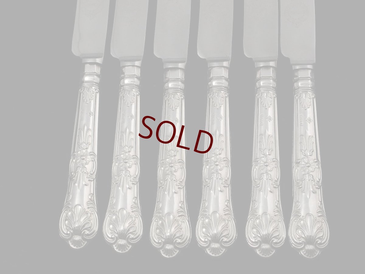 画像2: スコーンにもぴったり。純銀ハンドル クイーンズパターン デザートナイフセット (2)