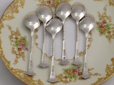 画像5: 純銀製 1904年 シェル型 ティースプーンセット (5)