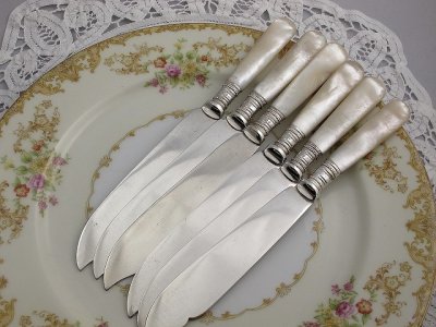 画像2: ヴィクトリアン 1899年 白蝶貝ハンドル フィッシュカトラリー6組セット