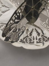 画像2: エドウォーディアン　シルバープレート透かし彫　サンドイッチトレイ (2)