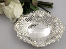 画像4: 純銀製（925） 1963年 ゴージャスなロココ風ボンボンディッシュ (4)