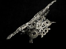 画像2: 1894年 リボン、ハートモチーフ　透かし細工 ボンボンディッシュ (2)