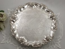 画像1: オールドシェフィールド 葡萄装飾　脚付き サルヴァ  (1)