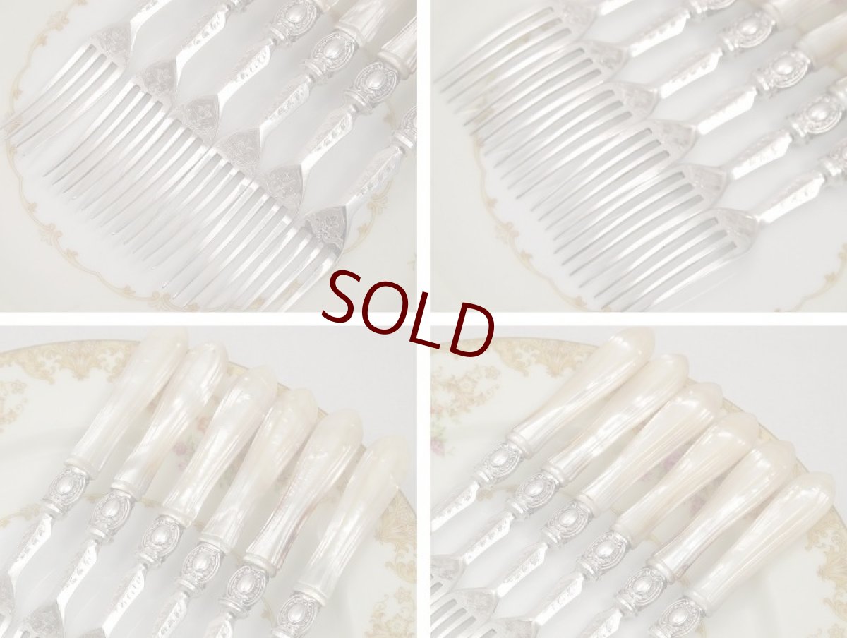 画像5: ヴィクトリアン中期　美彫 白蝶貝ハンドル デザートカトラリー6組セット　その2　 (5)