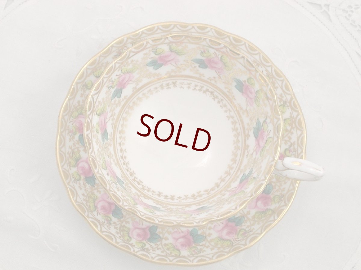 画像1: ヴィクトリア時代後期 コールポート 手描き　金彩、薔薇　トリオ (1)