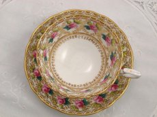 画像1: ヴィクトリア時代後期 コールポート 手描き　金彩、薔薇　トリオ (1)