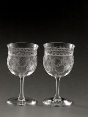 画像2: 特級品 ペア ヴィクトリアン アシッドエッチング クリスタル　アペリティフグラスセット　 (2)