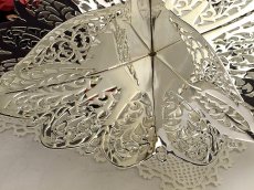 画像2: ヴィンテージ 美装飾 透かし細工 サンドイッチトレイ (2)