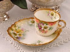 画像1: ヴィクトリアン George Jones(Crescent) 美しい花びらのカップアンドソーサー (1)