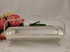 画像2: 手彫りと透かし細工 シルバープレート ビスケットトレイ (2)