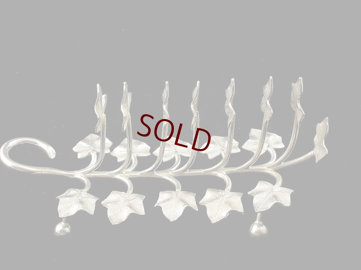 画像2: ヴィクトリアン ぶどうの葉のトーストラック (2)