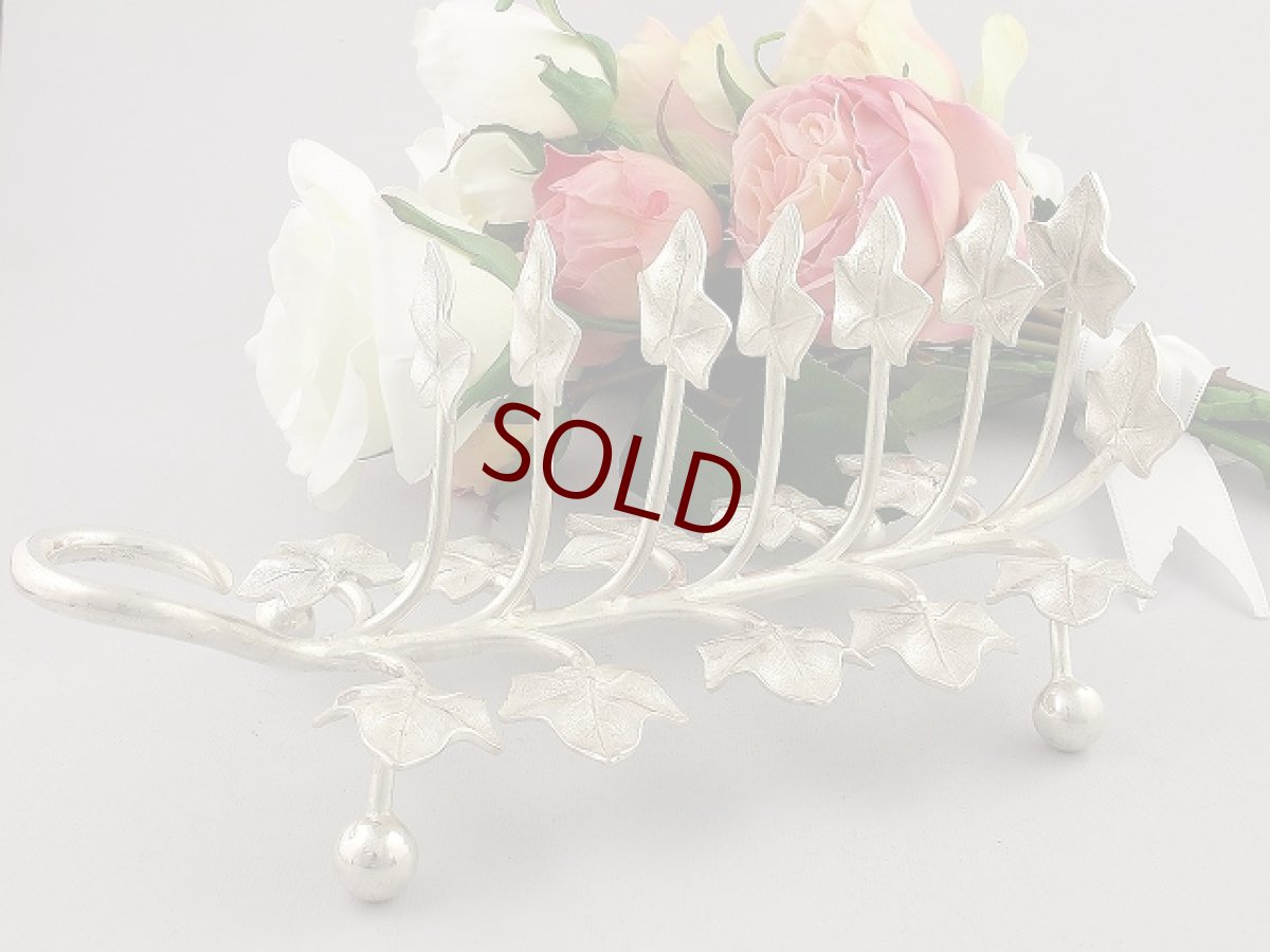 画像3: ヴィクトリアン ぶどうの葉のトーストラック (3)