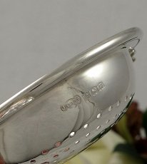 画像5: 純銀製　1969年　ビンテージ　受け皿付き　ティーストレイナー (5)