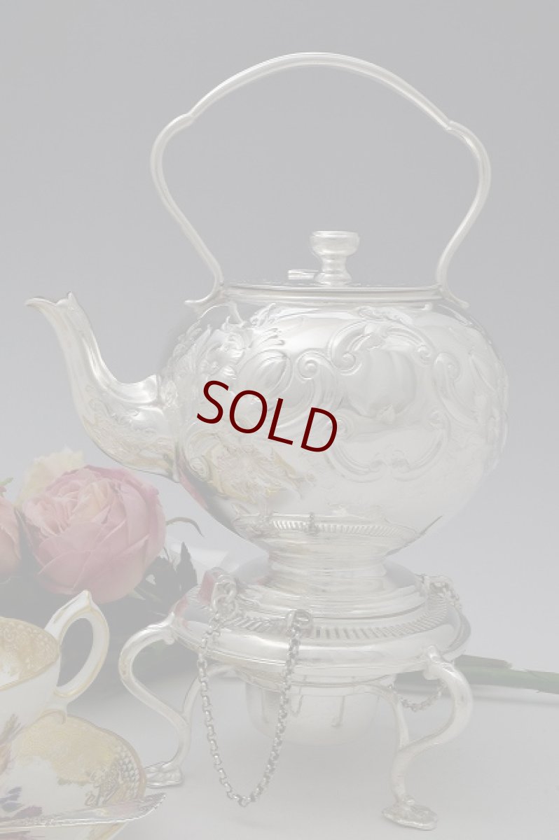 画像1: 1900年ごろ　バッチェラーサイズ　ハンドチェイシング　ロココ調　ティーケトル (1)