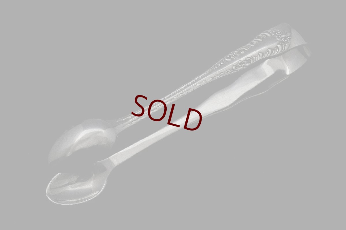 画像3: 純銀製１９０６年　スクロール装飾が素敵なティースプーン & シュガートングセット (3)