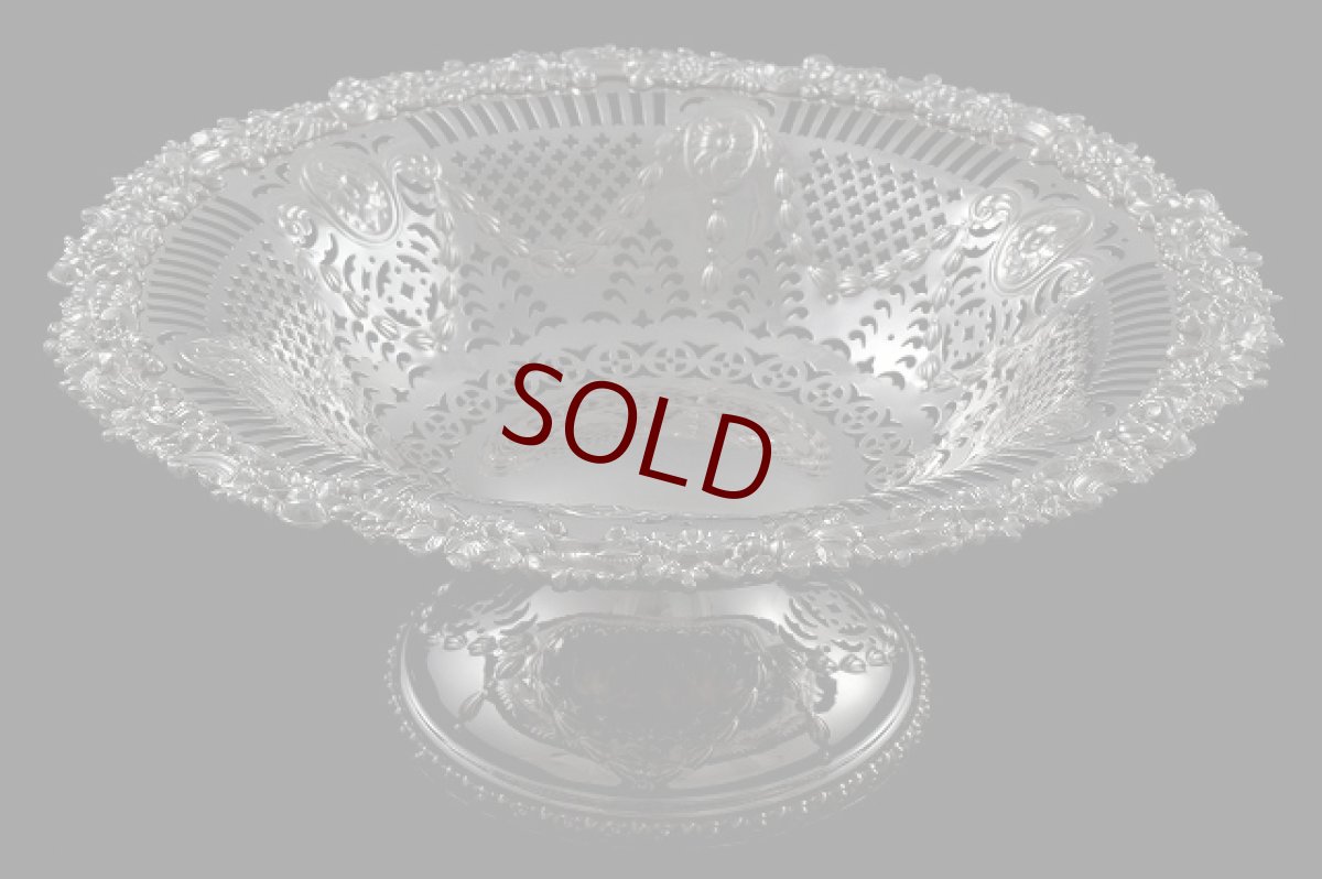 画像1: 1912年－31年 カーストボーダーとピアッシングが素晴らしいコンポート (1)