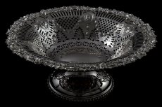 画像1: 1912年－31年 カーストボーダーとピアッシングが素晴らしいコンポート (1)