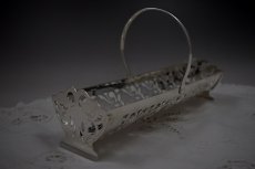 画像4: 打ち出し彫刻と透かし細工　ビスケットトレイ (4)