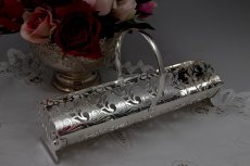 画像1: 打ち出し彫刻と透かし細工　ビスケットトレイ (1)