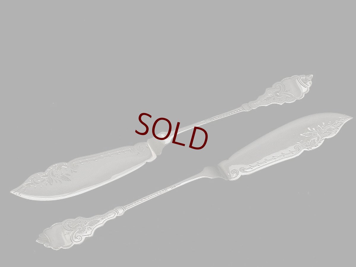 画像2: 1900年前後　シルバープレート　手彫り彫刻　バターナイフ　2組セット　ほぼ未使用 (2)