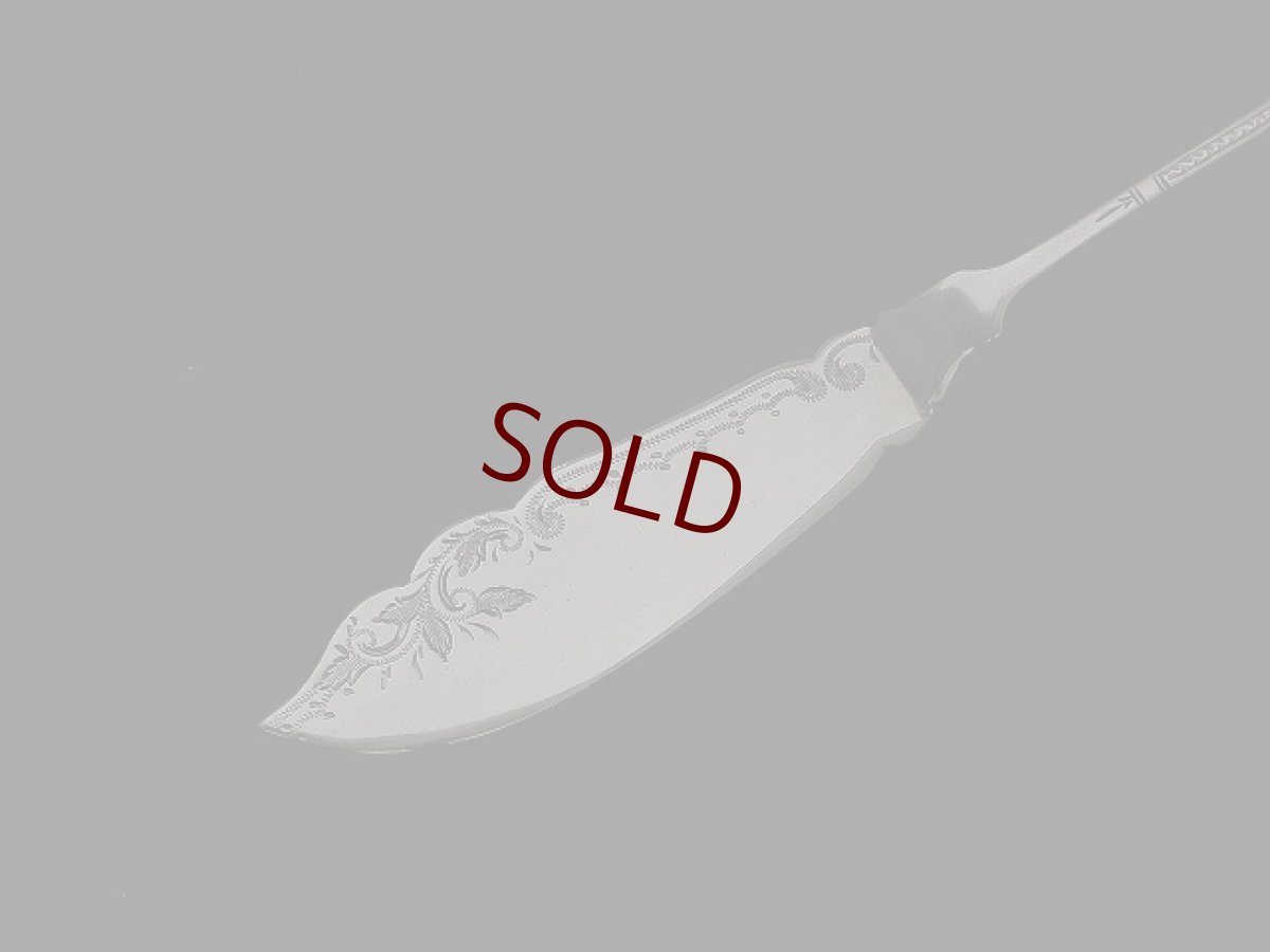 画像3: 1900年前後　シルバープレート　手彫り彫刻　バターナイフ　2組セット　ほぼ未使用 (3)