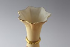 画像6: 1916年　ロイヤルウスター　ブラッシュアイボリー　赤・ピンク・青小花　花瓶 (6)