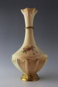 画像3: 1887年　ロイヤルウスター　ブラッシュアイボリー　ピンク・黄色小花　花瓶