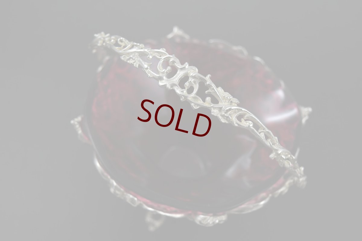 画像5: ヴィクトリアン　カーストワーク　薔薇のガーランド　クランベリーグラス　シュガーバスケット (5)