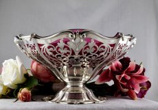 画像9: 純銀製（925）1906年　透かし細工　クランベリーグラス　フルーツボウル (9)