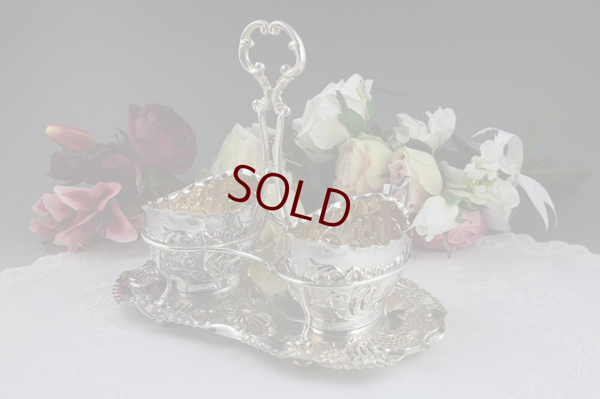 画像1: 1900年前後　シルバープレート　ロココスタイル　スタンド付きクリームジャグ&シュガーセット (1)
