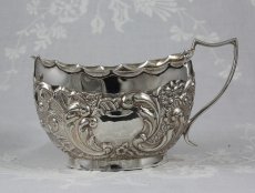 画像6: 1900年前後　シルバープレート　ロココスタイル　スタンド付きクリームジャグ&シュガーセット (6)