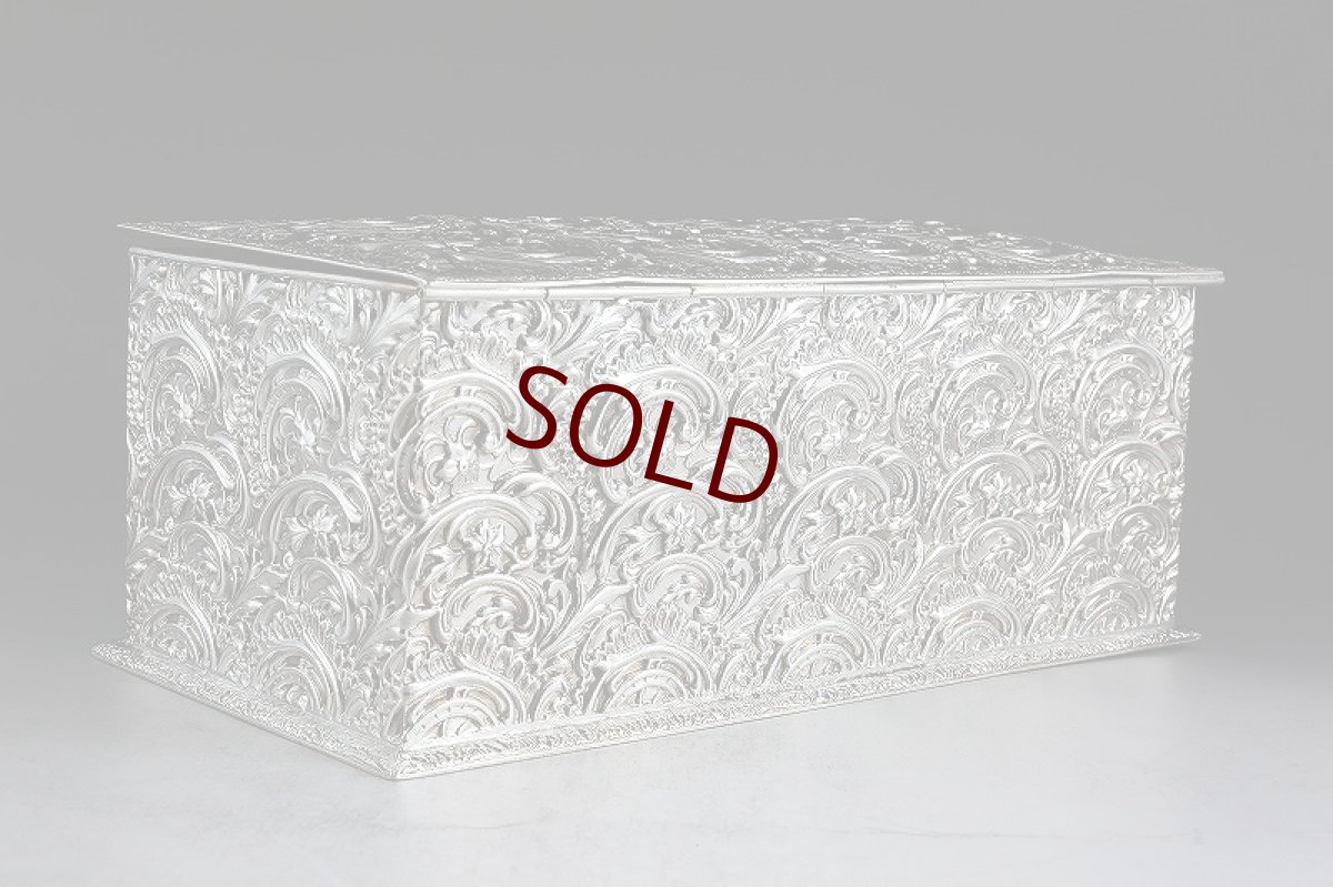 画像5: ヴィクトリアン　シルバープレート　ロココ装飾の　ティーキャディー (5)