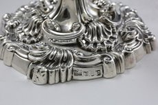 画像8: 特級　純銀製（925）1823年　ロココ　キャンドルスタンド　2組セット (8)