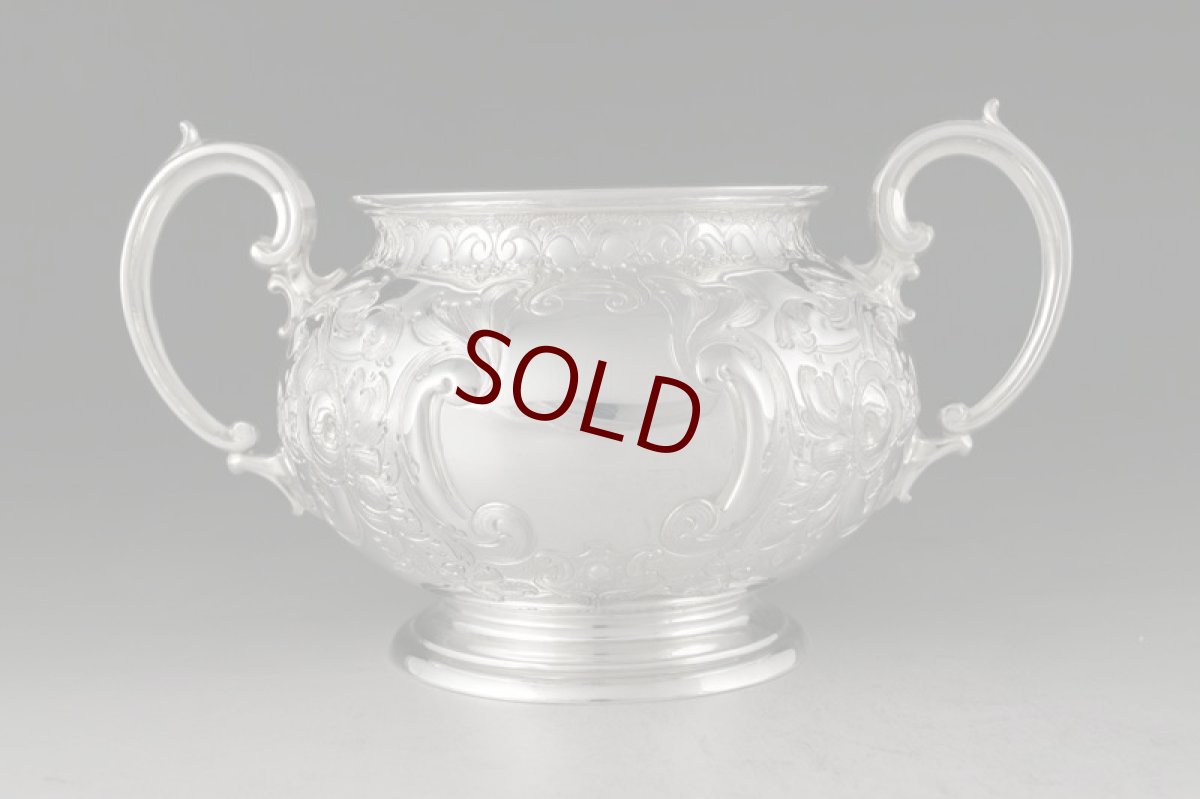 画像2: Martin, Hall & Co. ヴィクトリアンロココ　ハンドチェイシング　シュガーポット/ローズボウル (2)