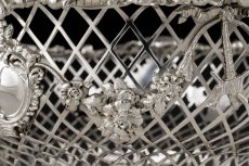 画像14: 純銀製（９２５）　特級　総透かし細工　リボンとバラのガーランド　装飾　バスケット (14)