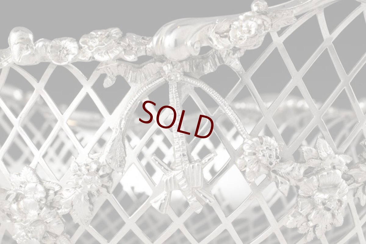 画像15: 純銀製（９２５）　特級　総透かし細工　リボンとバラのガーランド　装飾　バスケット (15)