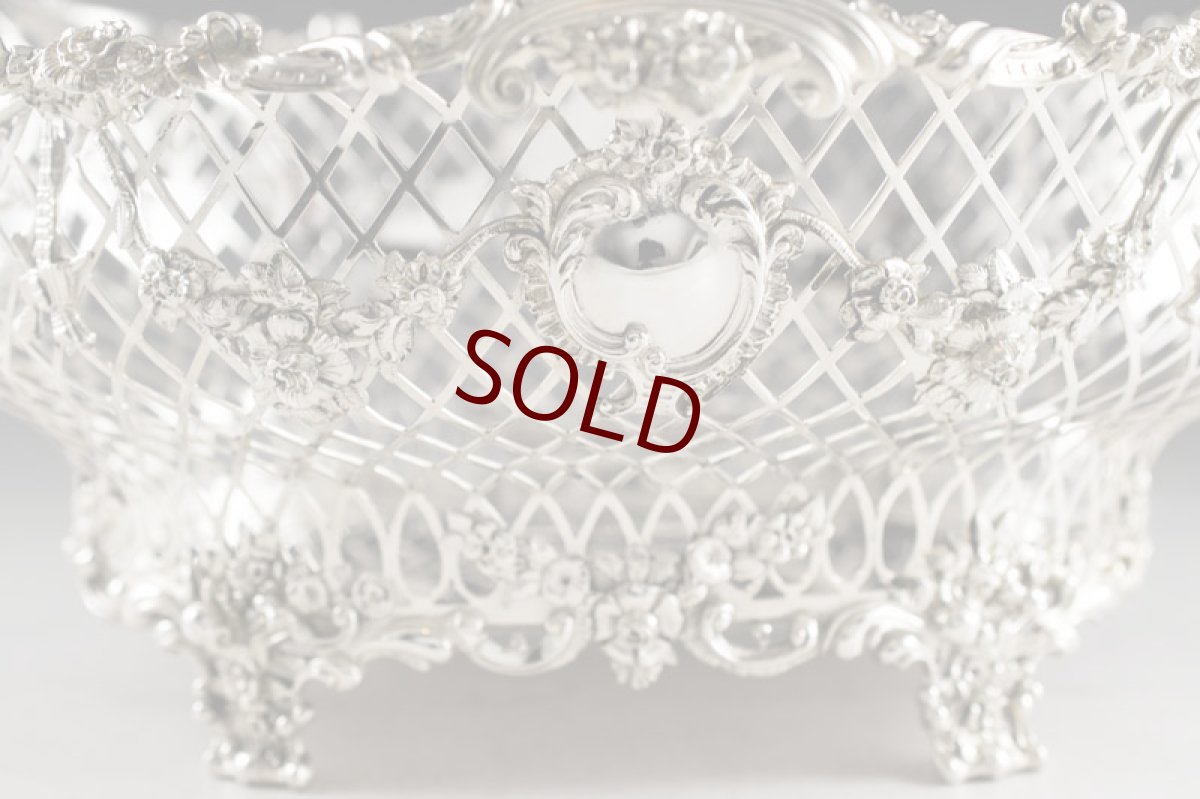 画像12: 純銀製（９２５）　特級　総透かし細工　リボンとバラのガーランド　装飾　バスケット (12)