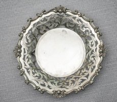 画像7: 純銀製（925）1839年　特級美品　総透かし細工　金鍍金お花の摘み　ディッシュ (7)