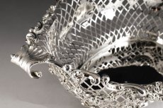 画像7: 純銀製（９２５）　特級　総透かし細工　リボンとバラのガーランド　装飾　バスケット (7)