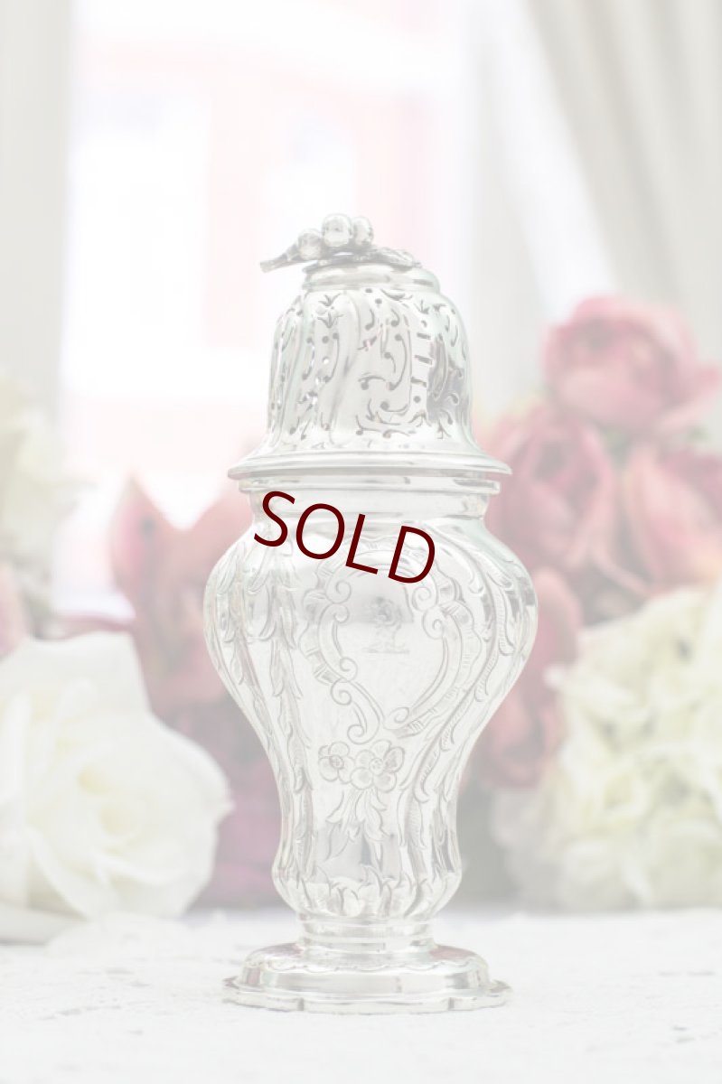 画像1: 純銀製（925）1857年　ヴィクトリアンロココ　シュガーキャスター (1)