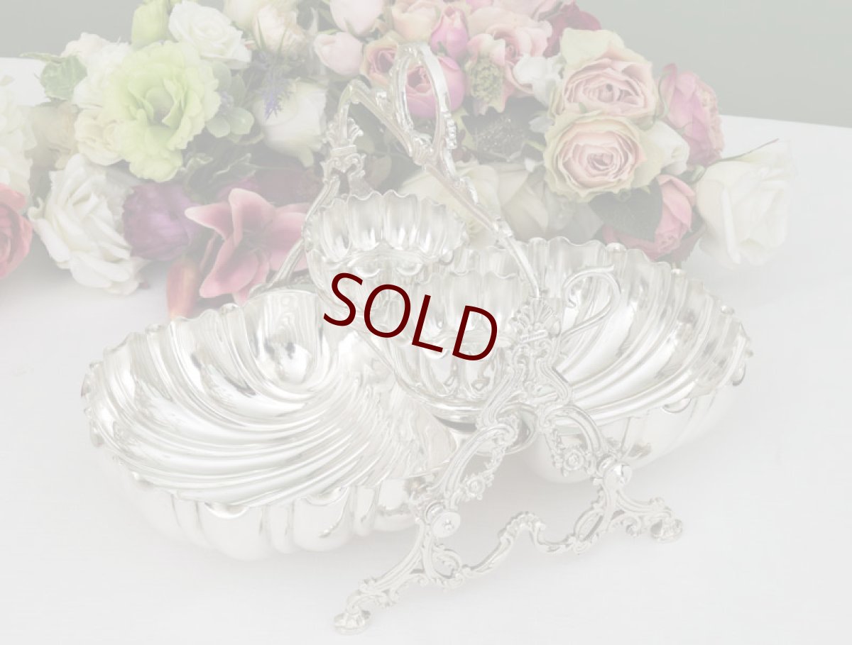 画像1: シルバープレート　シェル型　クリームジャグ、シュガーポット付き　ストロベリーディッシュ　 (1)