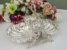 画像1: シルバープレート　シェル型　クリームジャグ、シュガーポット付き　ストロベリーディッシュ　 (1)