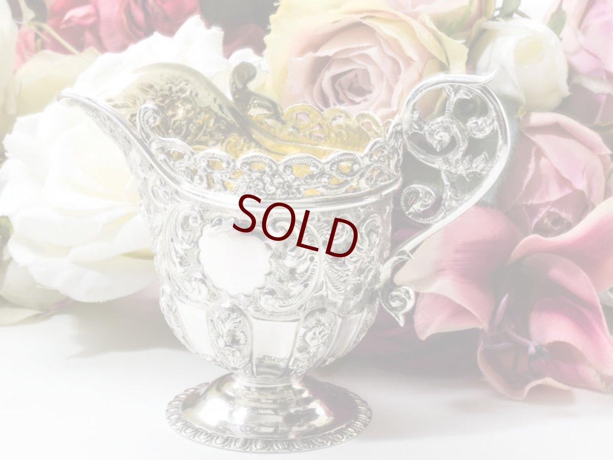 画像13: 純銀製（925）1895年　ハイヴィクトリアン/ロココスタイル　ハンドチェイシング　バッチェラーサイズ　ティー3点セット (13)