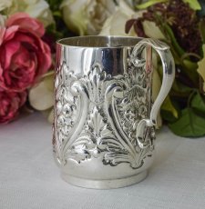画像3: 純銀製（925）1906年　チルドレンクリスニングカップ (3)