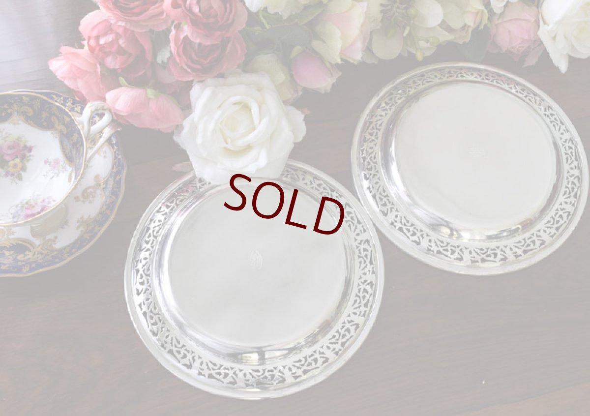 画像4: ヴィクトリアン　1899年　透かし細工　二段　アフタヌーンティー用　ケーキスタンド (4)