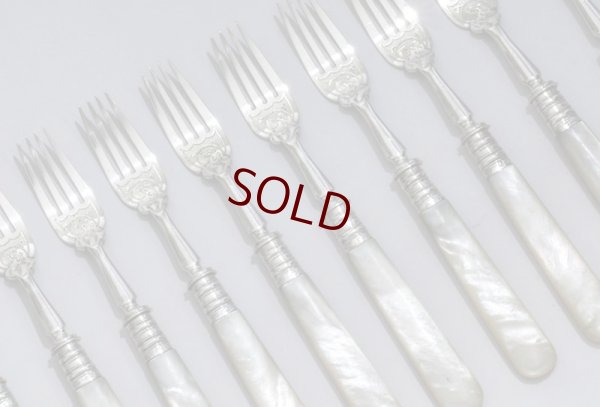 画像8: 純銀製（925）　1902年　白蝶貝ハンドル　手彫り　フィッシュカトラリー10組セット