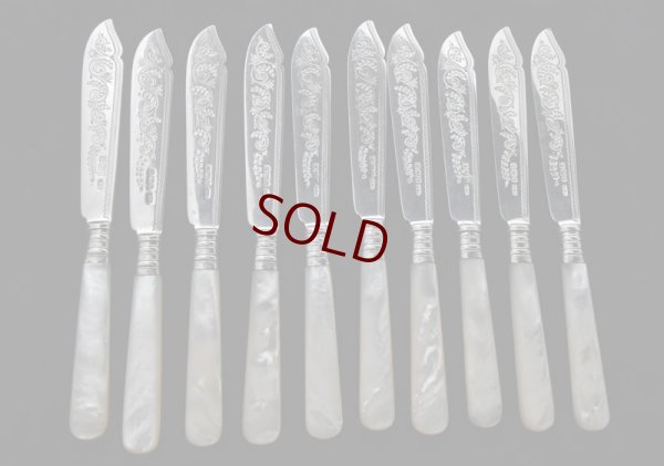 画像4: 純銀製（925）　1902年　白蝶貝ハンドル　手彫り　フィッシュカトラリー10組セット